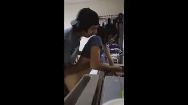 Ngentot Di Dapur Gaya Doggy Style Siswi SMA