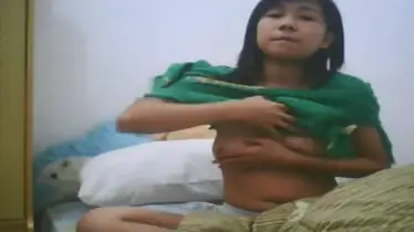 Yuyu Amoy Baju Hijau Pamer Toket Gede Di Kamera Live